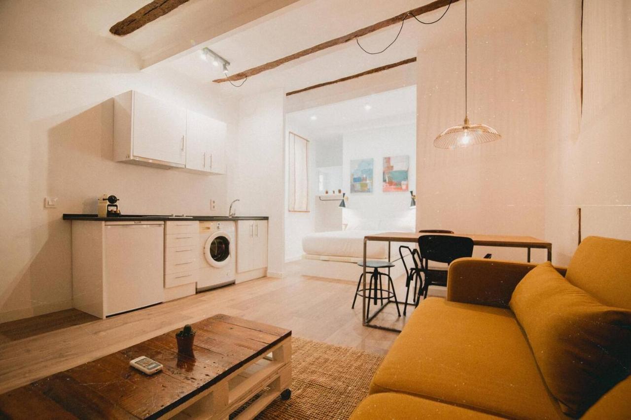 Charming Design Apartment Reina Sofia Madrid Eksteriør billede