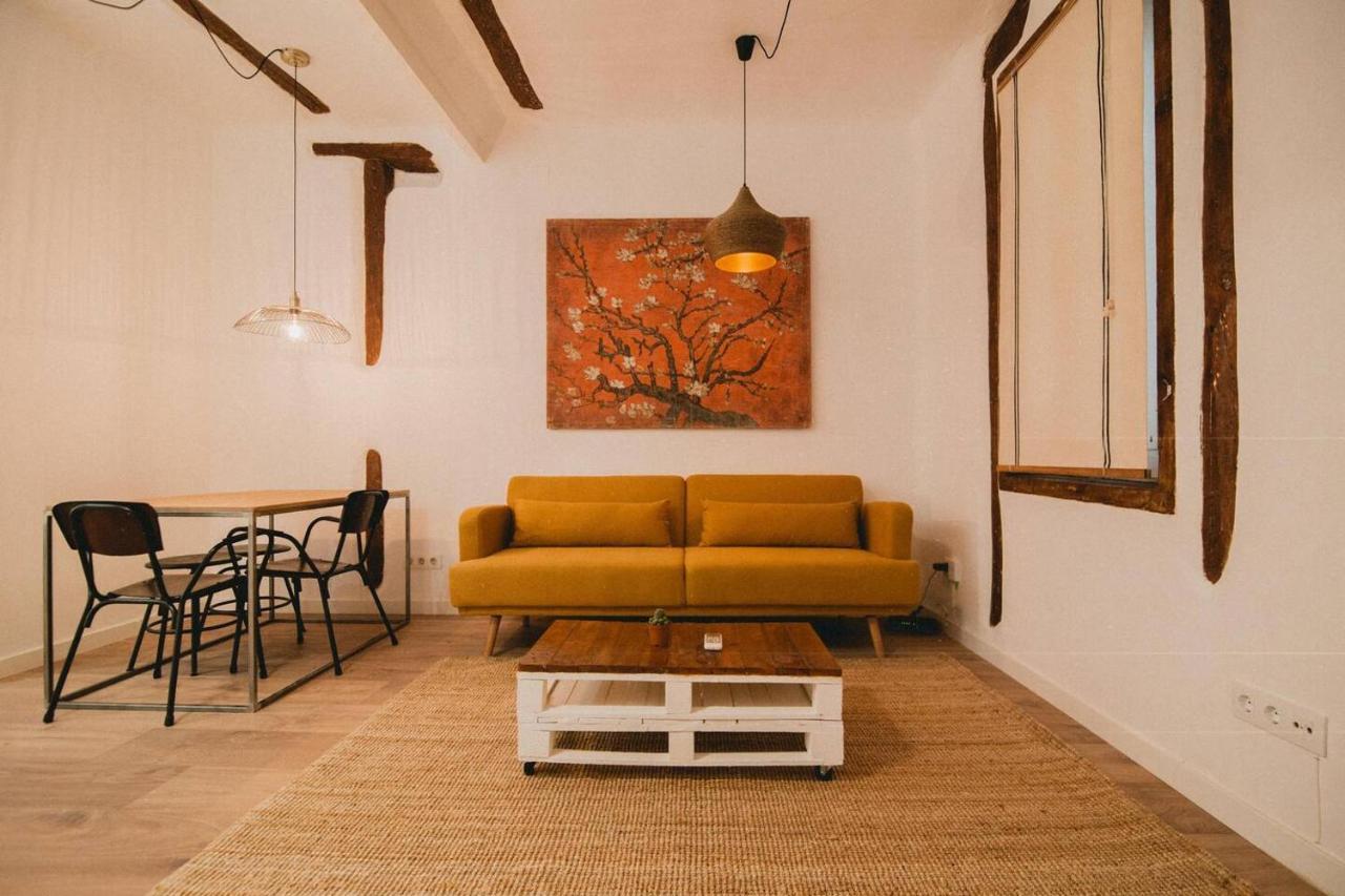 Charming Design Apartment Reina Sofia Madrid Eksteriør billede